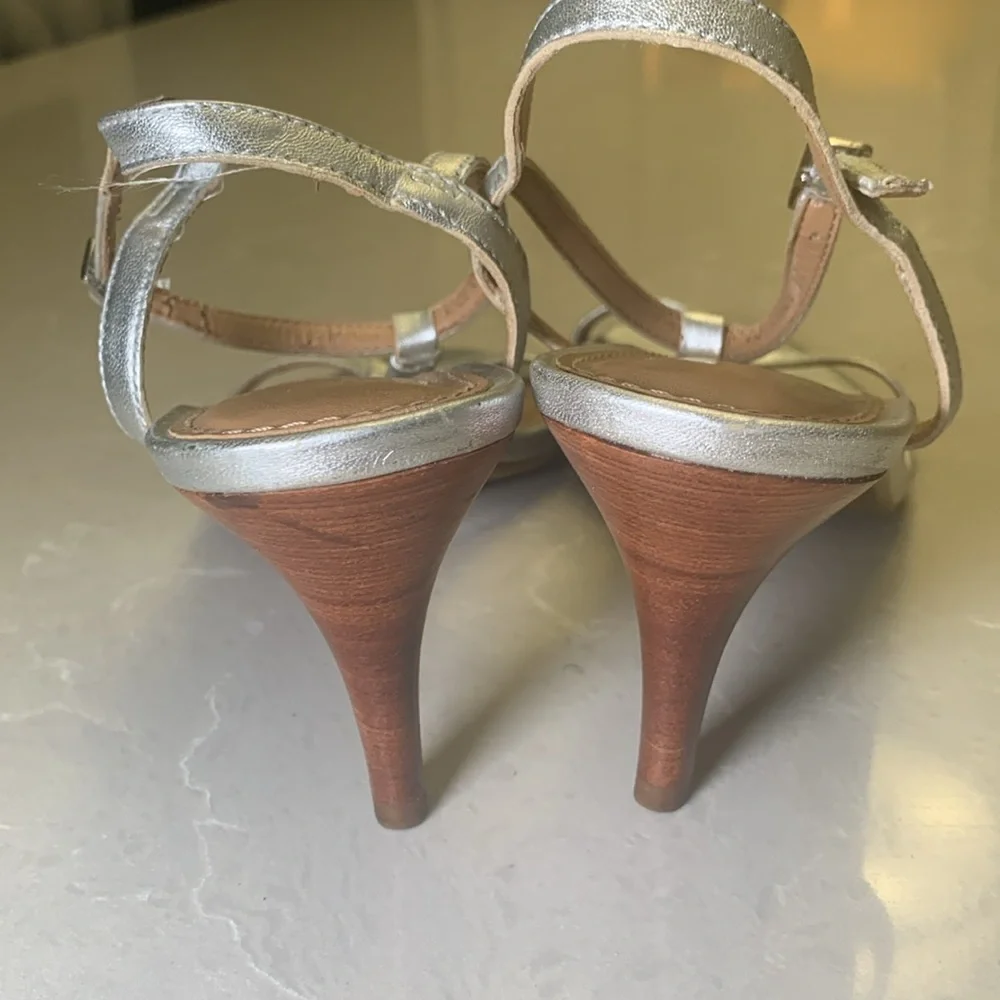Talbots silver leather heels size 9